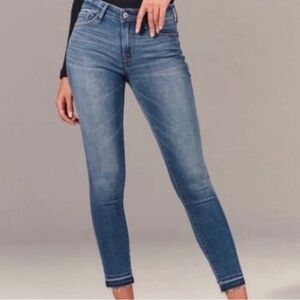 A&F Harper Ankle Jeans